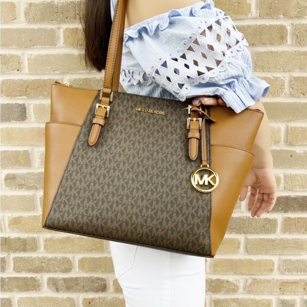 NWT Charlotte Large Logo and Leather Top-Zip Tote Bag - Picture 2 of 7